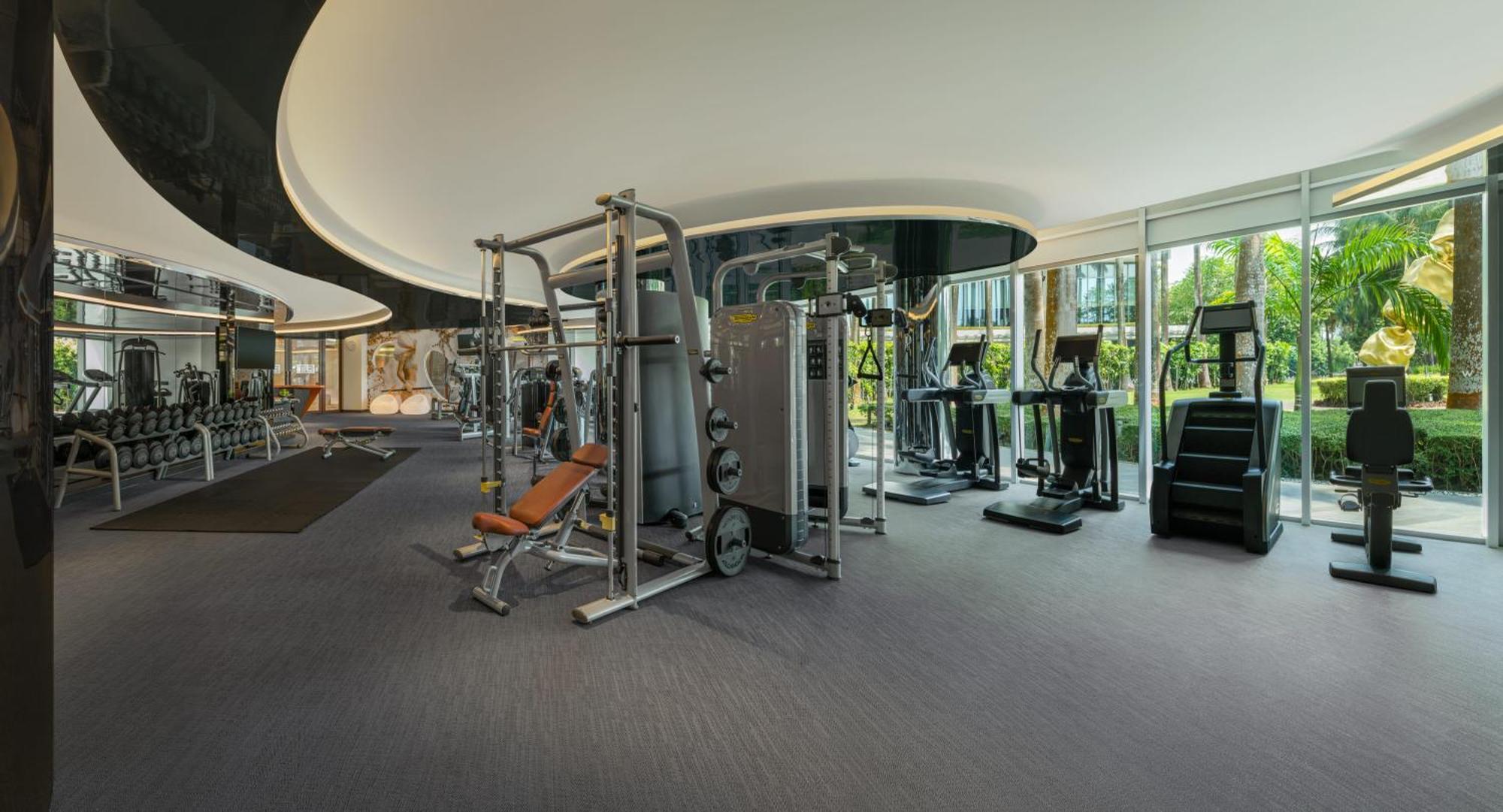 W Singapore - Sentosa Cove Екстериор снимка The gym at The Park, Hyderabad