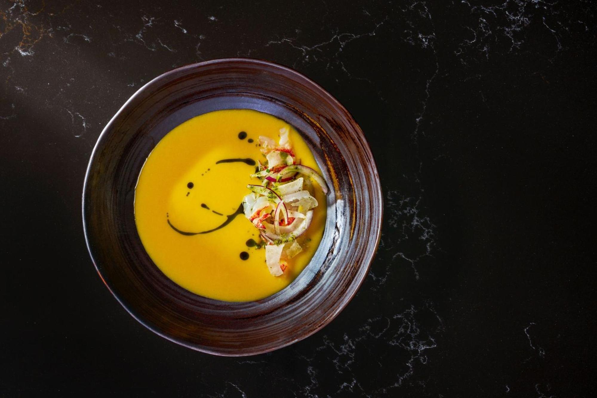 W Singapore - Sentosa Cove Екстериор снимка A bowl of carrot soup