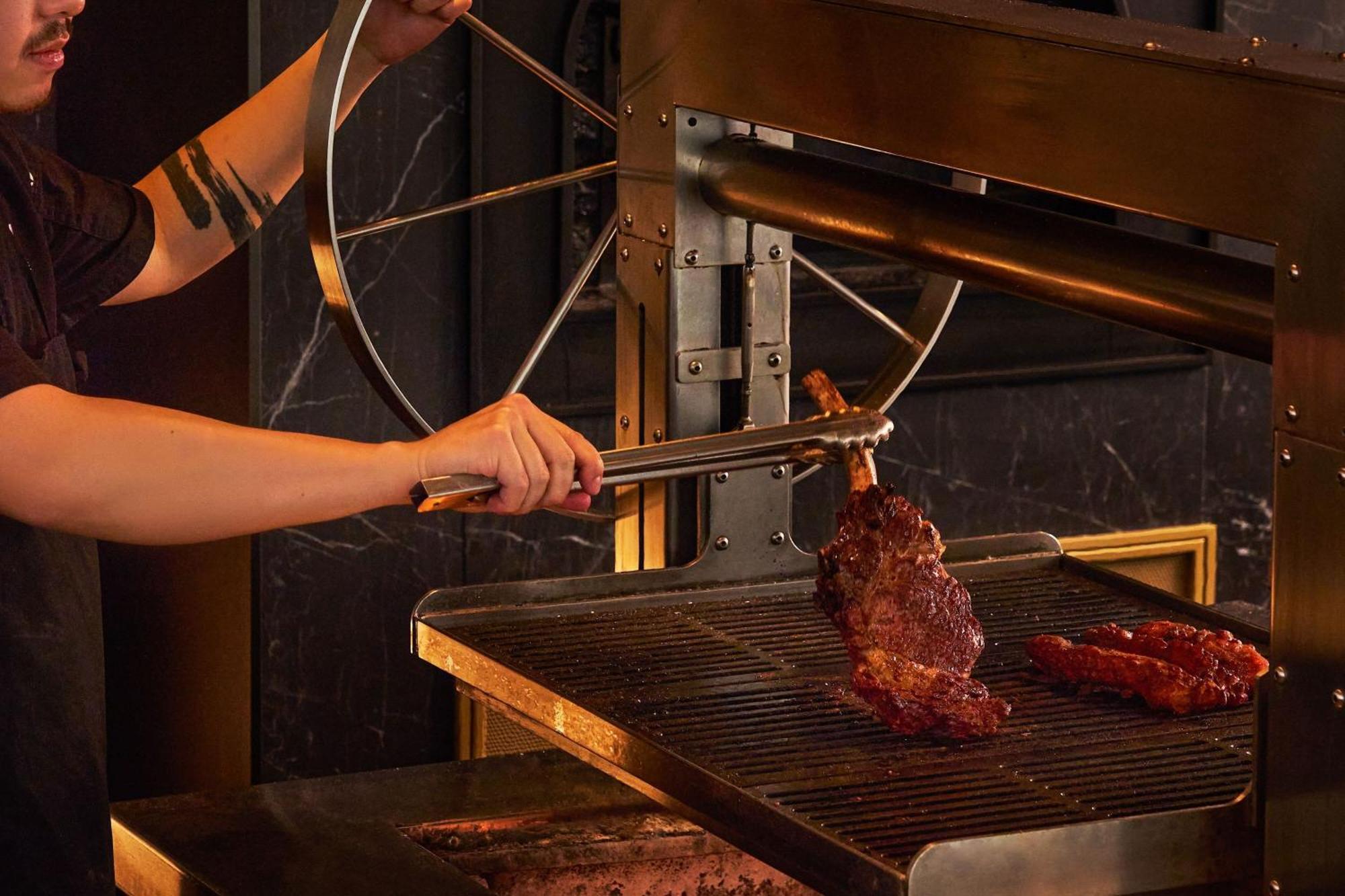 W Singapore - Sentosa Cove Екстериор снимка A rotating grill