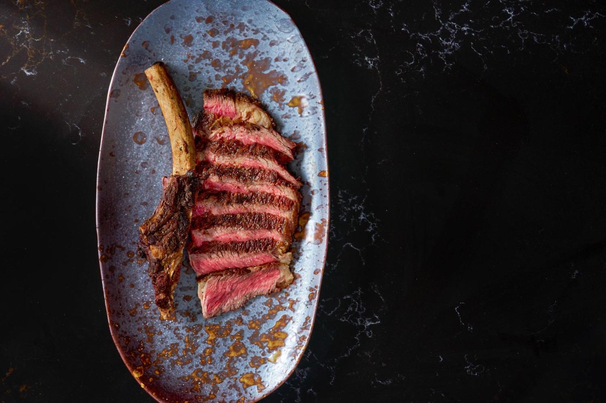 W Singapore - Sentosa Cove Екстериор снимка A grilled steak